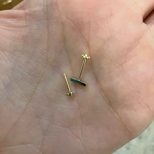 Maria tash square bar threaded stud earring gold